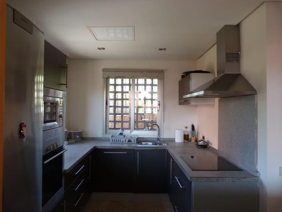 Luxurious Townhouse With Sea Views Villa Manilva Luaran gambar